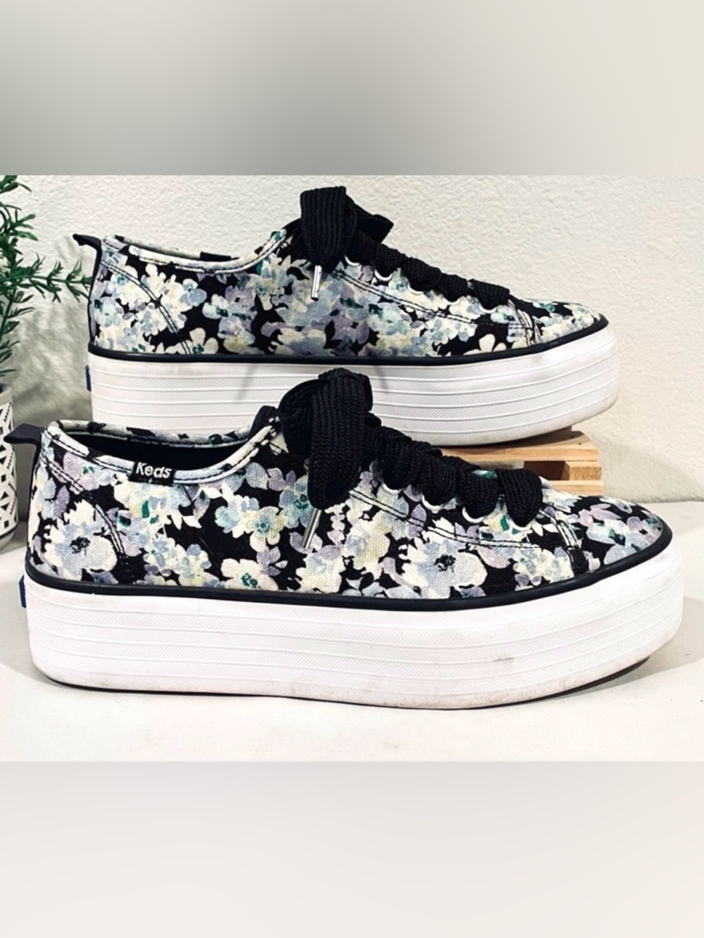Keds Women's “Triple Up” Black Floral Canvas Platform Sneakers | EUC